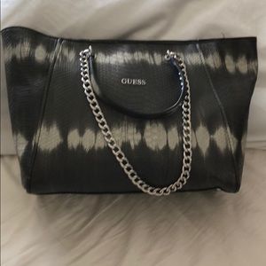 GUESS PURSE